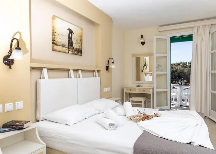 Apart-hotel Harmony 4*