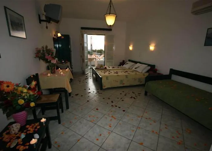 Harmony 4* Agia Anna (Naxos)