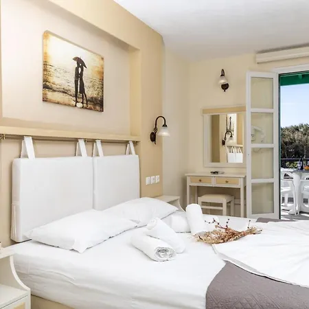 Aparthotel Harmony 2*