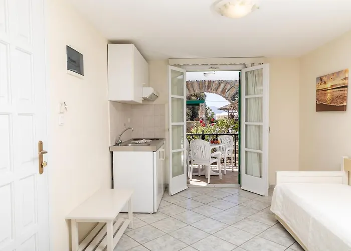 Harmony アパートホテル 4*