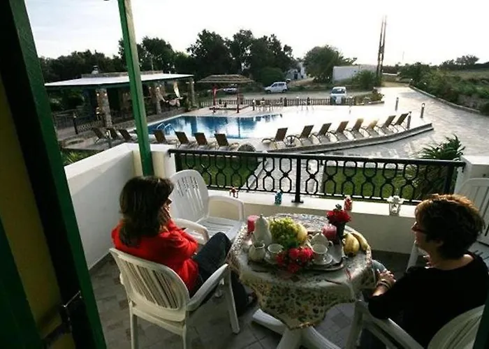 Apartmanhotel Harmony Ajía Ána